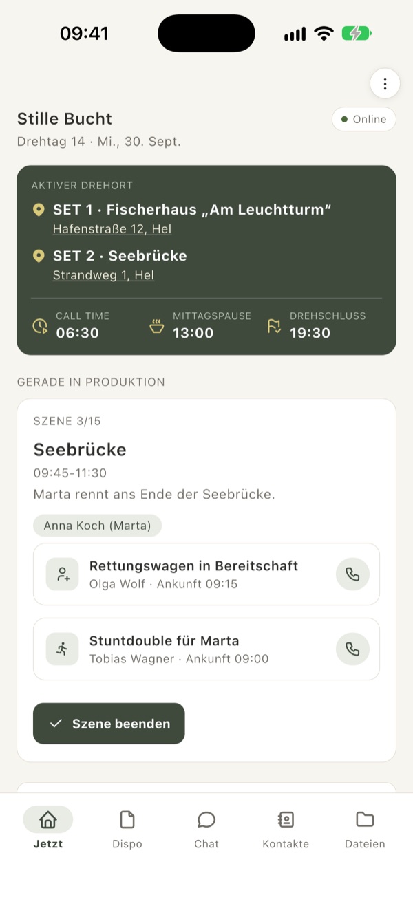 Jetzt-Ansicht: Sets mit Navigation, laufende Szene mit Rettungswagen und Stuntdouble, Anruf-Buttons